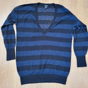 Club Monaco Women's Linen Pullover Sweater Small Deep V-Neck Navy Black Striped